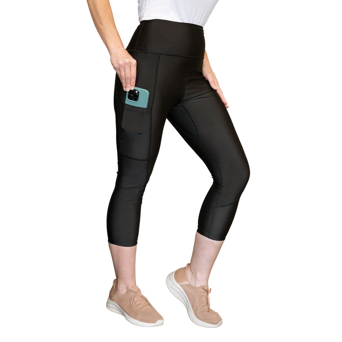 Hair-resistant black capri leggings